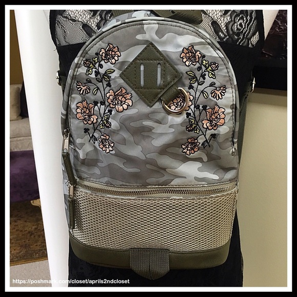 MADDEN GIRL BY STEVE MADDEN MINI BACKPACK - Picture 4 of 8
